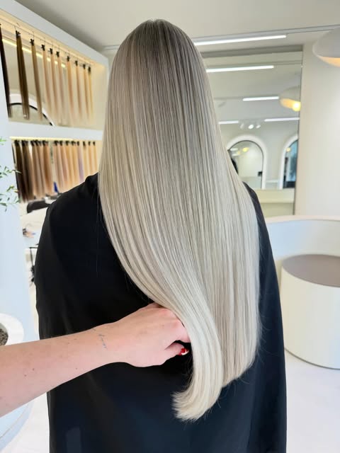 Sleek Blonde – Kundenarbeit aus Christinas Instagram-Profil